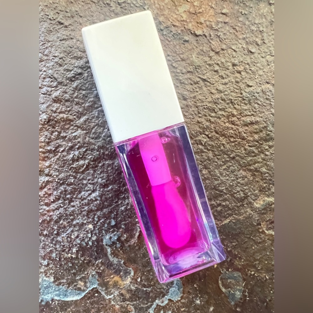 New Artist Couture berry baddie lip